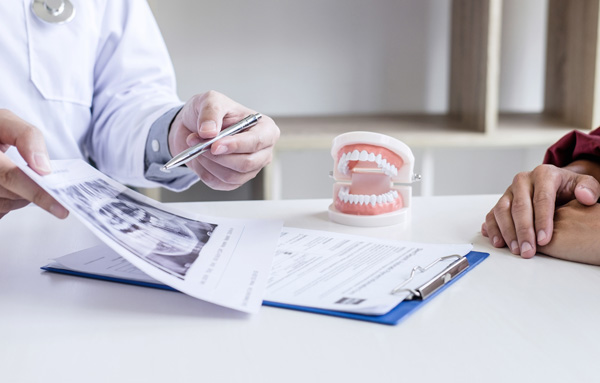 Infected Teeth With A Complex Root Canal System