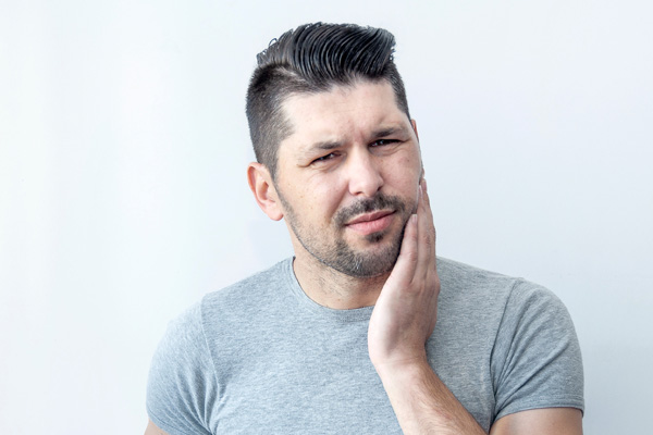 Symptoms Of An Infected Tooth And Treatment